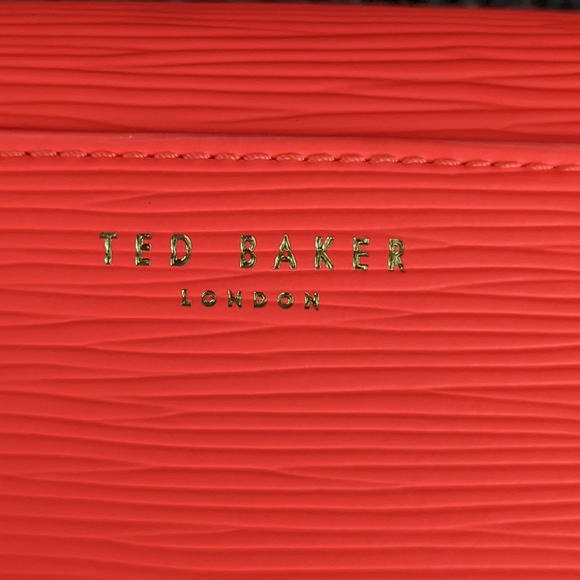 Ted Baker Bow Detail Crossbody Matinee Purse Neon Orange NEW WITH TAGS - Picture 7 of 9